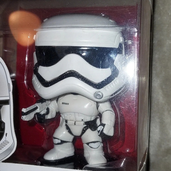 FUNKO POP! STAR WARS: FIRST ORDER STORMTROOPER bobblehead - Picture 8 of 9